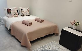 Warsaw Center Apartment Emilii Plater
